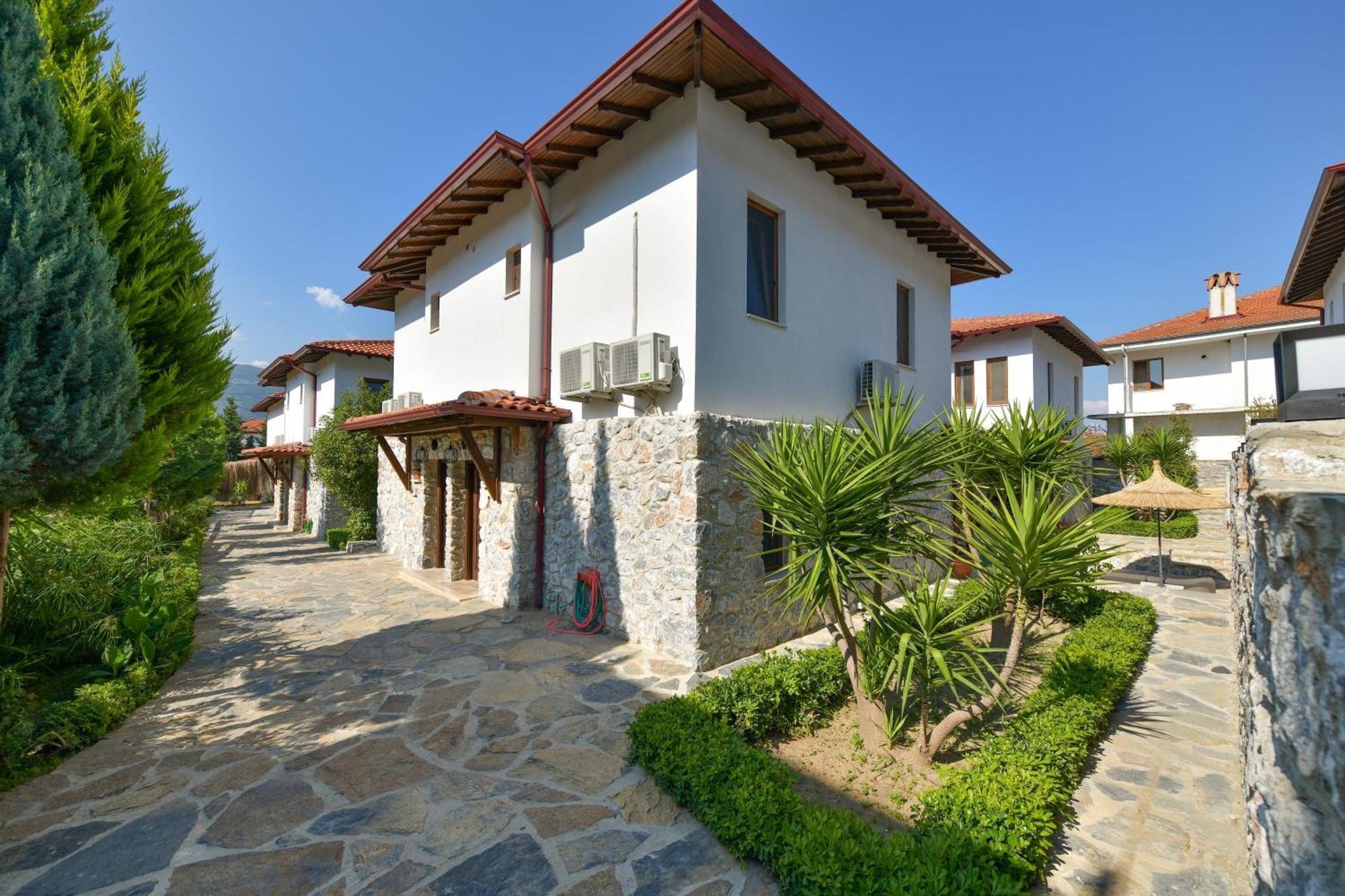 Okapi Suites Ula 外观 照片